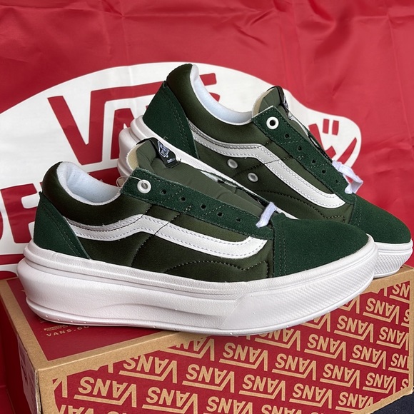 Vans Men’s Old Skool Over
Dark Green/White
VNOA7Q5EDGY
sneakers - Platforms - Picture 8 of 16